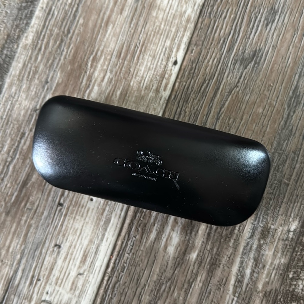 COACH GLASSES  HARD LEATHER CASE